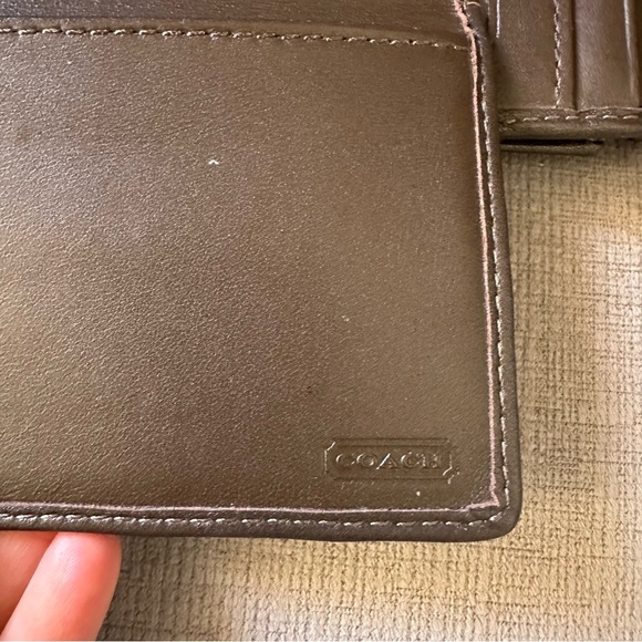 Coach Vintage Leather Canvas Brown and Tan Wallet with checkbook inside - Picture 9 of 15